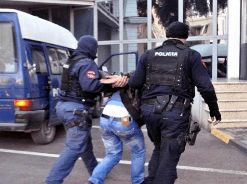 SPAK-u e kapi me kokainë Tiranë, polici befason me dëshminë e tij