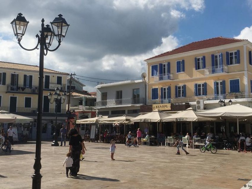 Turizmi Shqipëri – Greqi: Të dy palët mund të përfitojnë