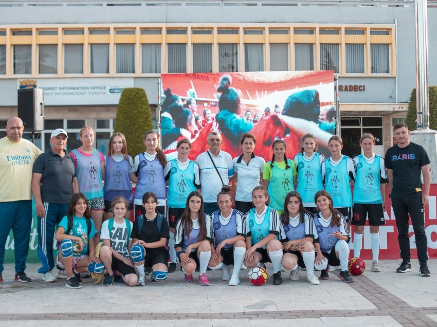 Festivali i Futbollit 2021 mbërrin në Pogradec, “show” futbolli buzë liqenit