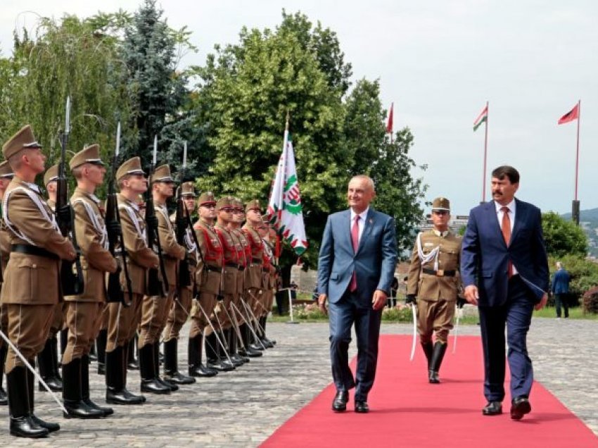 Vizita në Hungari, Presidenti Meta: E ardhmja e marrëdhënieve të shkëlqyera miqësore, jashtëzakonisht premtuese