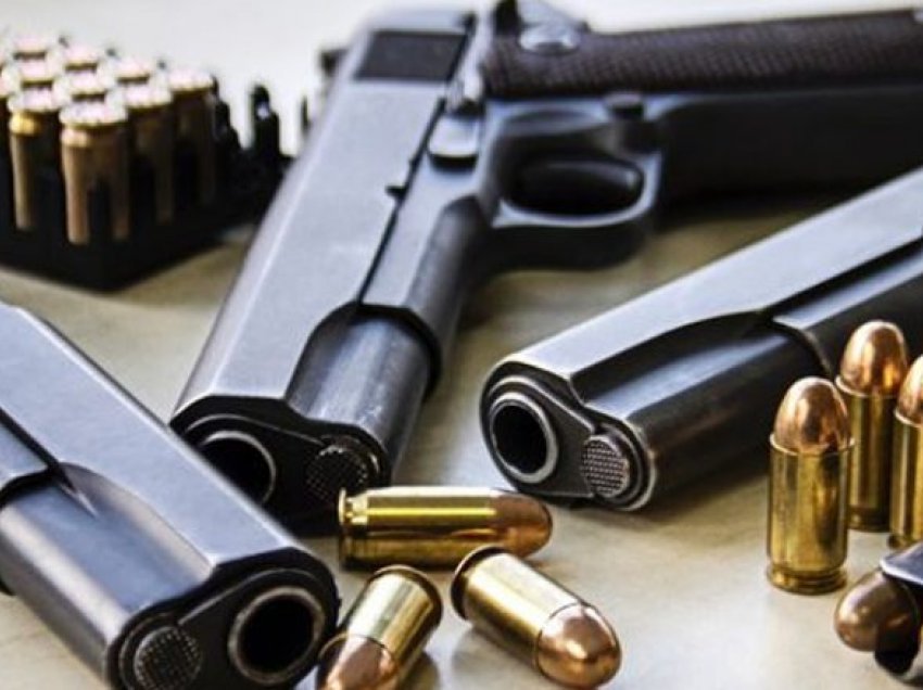 Të shtëna me armë në Prizren, policia konfiskon një armë dhe fishekë