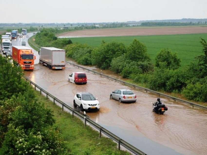 Përmbytje në Belgjikë dhe Holandë