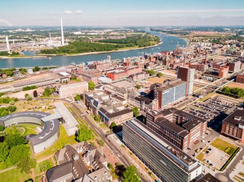 Pse ndodhen impiantet kimike gjermane pranë qyteteve të mëdha?