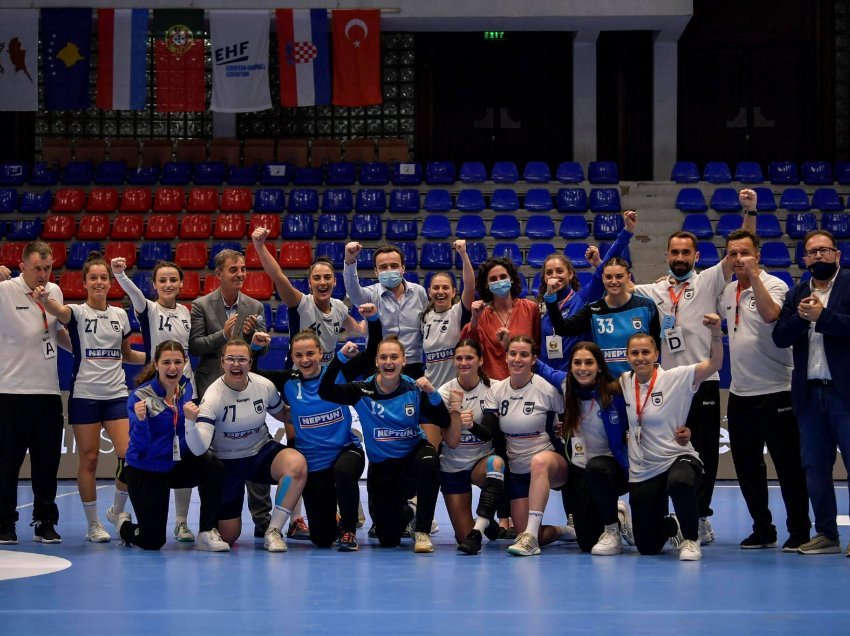 Mbështetje edhe për kombëtaren e Kosovës, Albin Kurti i gëzohet fitores së hendbollisteve bardhekaltra