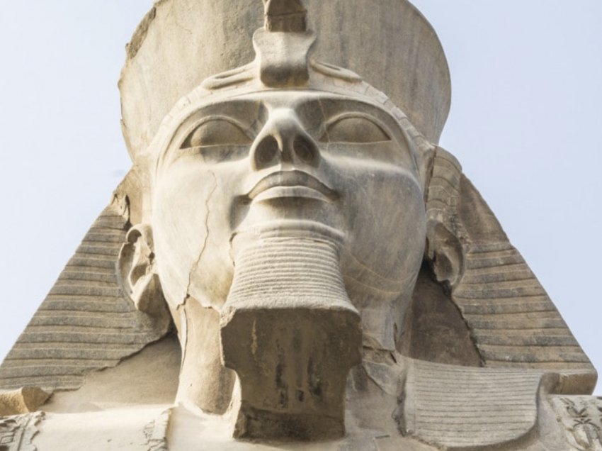 Ramsesi II: Ndërtuesi i madh dhe faraoni i diskutueshëm i Egjiptit të Lashtë