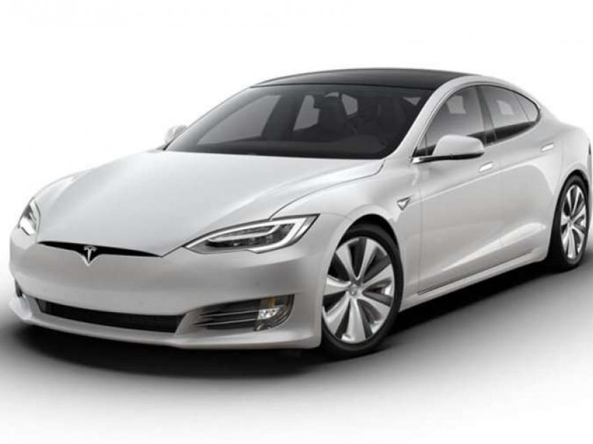Tesla anulon prodhimin e modelit S Plaid +