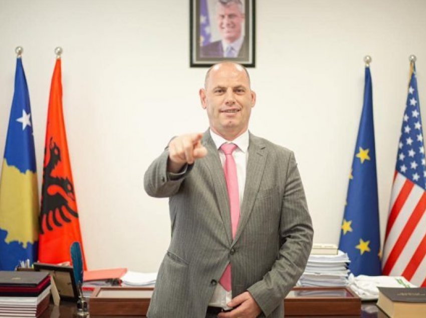 Sondazhi i fundit, ja sa për qind e qytetarëve mendojnë se Ramiz Lladrovci meriton kandidaturën e PDK-së për kryetar të Drenasit