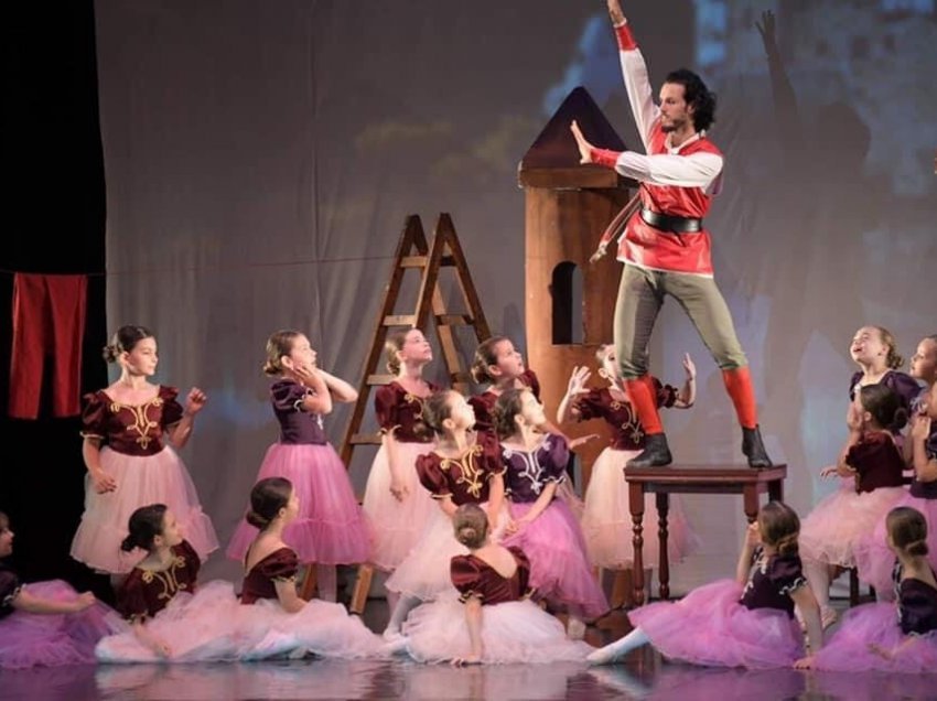 Premiera e shfaqjes se baletit për fëmijë ‘E Bukura dhe Bisha”