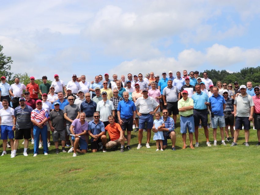 Fondi Humanitar Shqiptaro - Amerikan “Trojet Tona” mbajti turne golfi për vendlidnjen