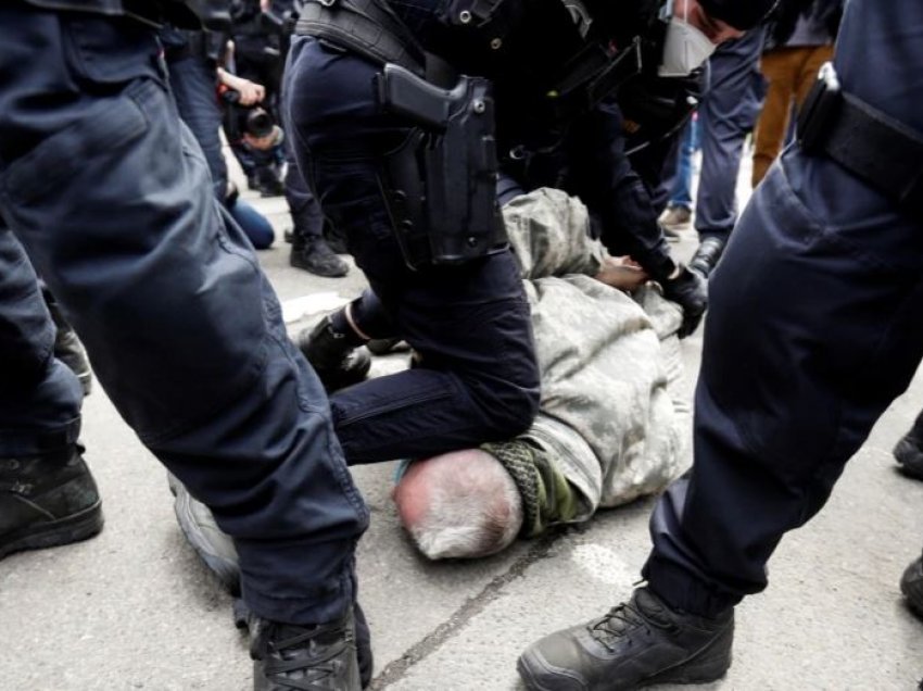 KE: Të hetohet vdekja e burrit rom gjatë arrestimit nga policia çeke