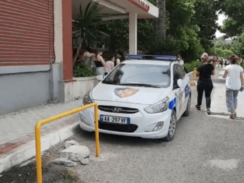 Sherr me thika në Vlorë, plagoset 57-vjeçari
