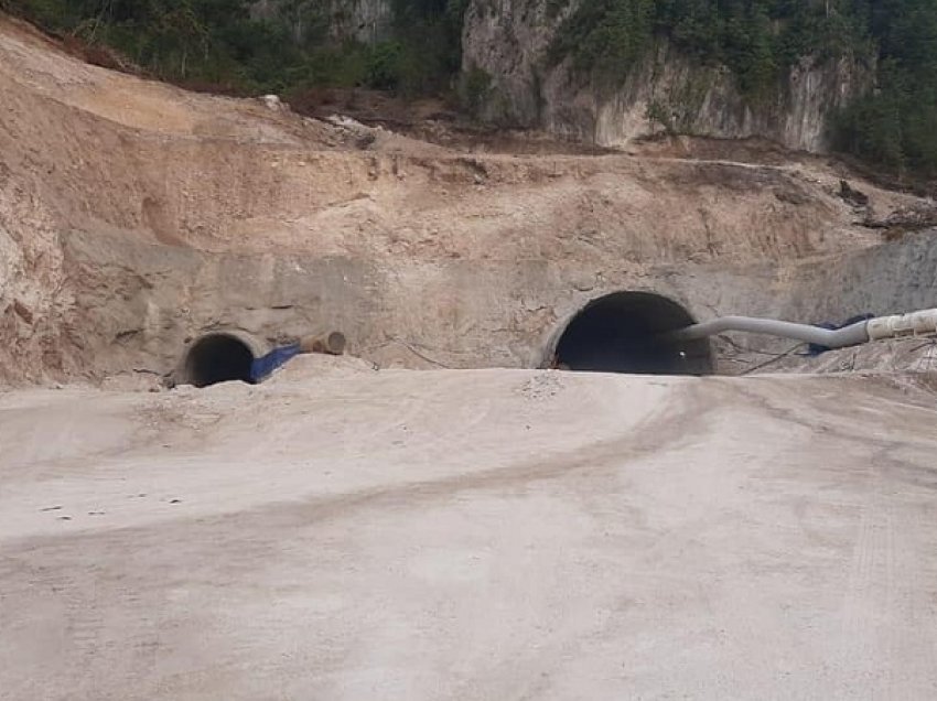Rama bën publike pamjet nga punimet në tunelin e Skërficës: Kjo vepër infrastrukturore shkurton me 3 orë rrugën nga Tirana në Sarandë