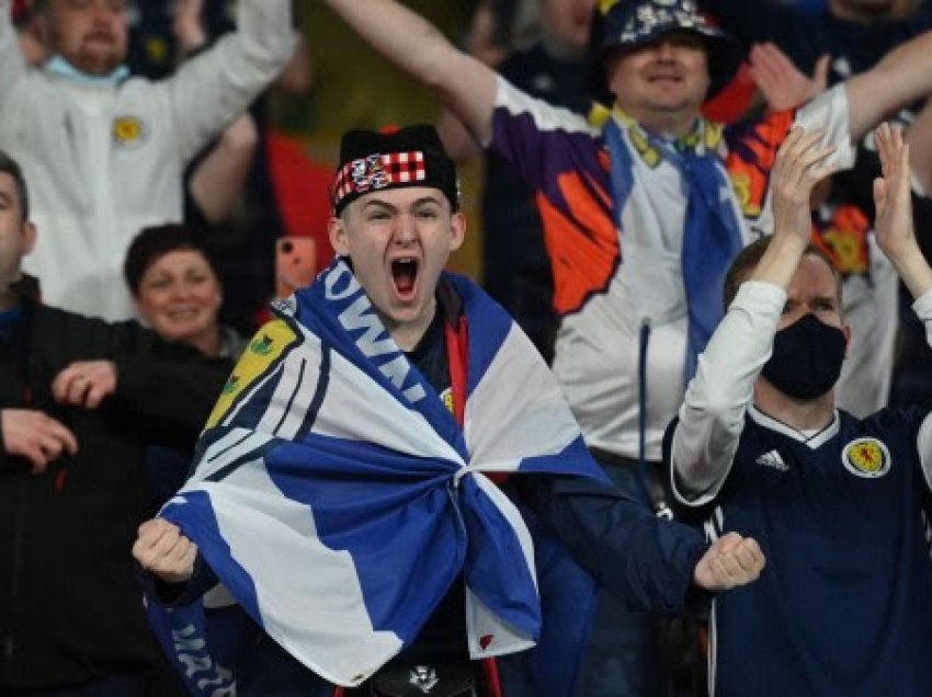 ​Në Skoci pothuajse 2000 raste COVID-19 në lidhje me shikimin e ndeshjeve Euro 2020