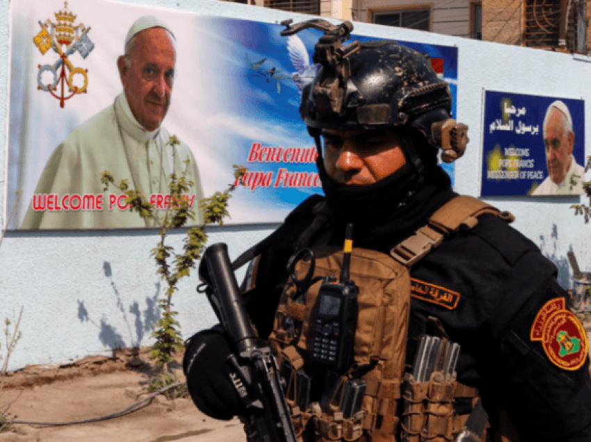 Papa, vizitë treditore në Irak