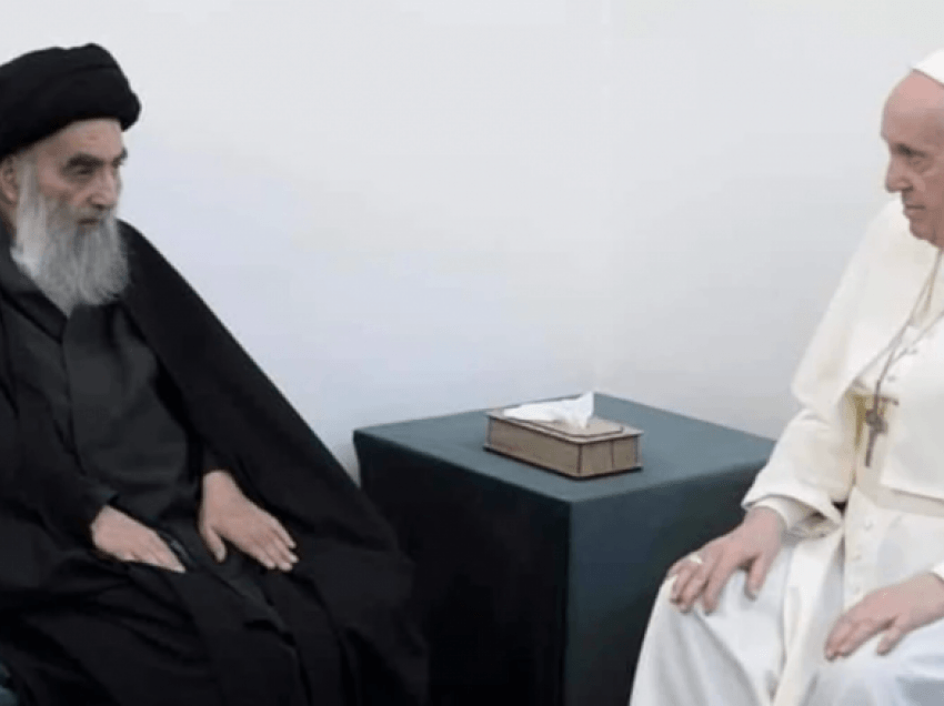 Papa takohet me Ajatollahun e Madh Al-Sistani në Irak