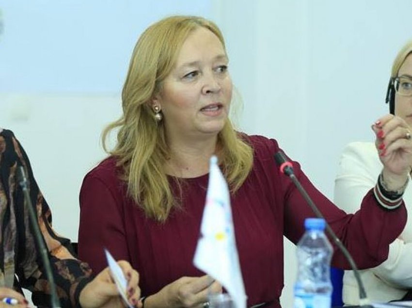 Gruaja që po i frikëson burrat e Kosovës në garë për president