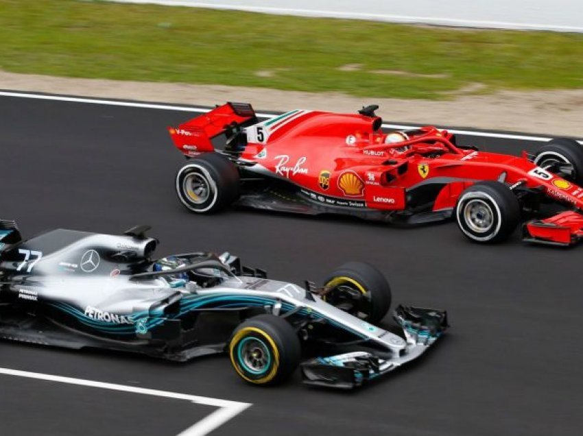 Mercedes kopjon Ferrarin