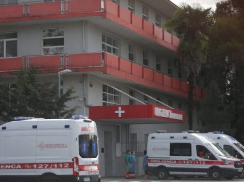VOA: Shqipëri, në 8 javë rastet e reja me COVID në rënie, rriten pacientët në terapi intensive