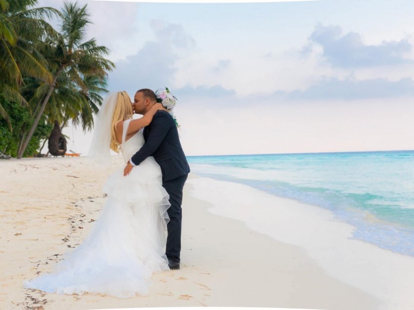 Fjolla Morina dhe Fisnik Syla sjellin të tjera fotografi nga dasma luksoze në Maldive