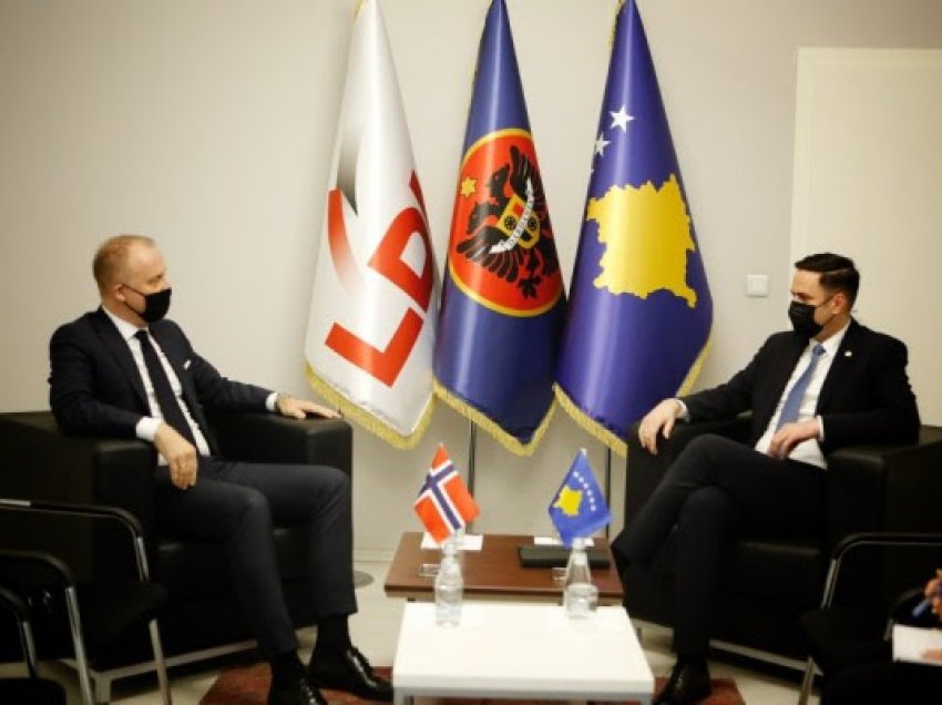 Ambasadori i Norvegjisë në Kosovë viziton Abdixhikun
