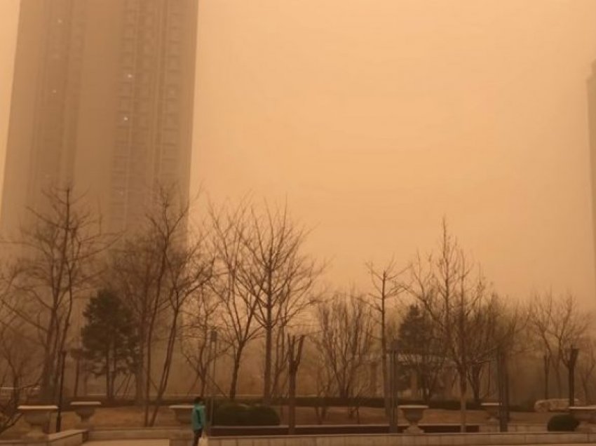 Shkencëtarët: Stuhia që goditi Pekinin nuk ishte me rërë, por diçka më keq