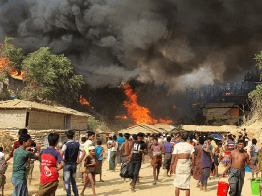 Zjarri masiv përfshin kampin e refugjatëve në Bangladesh