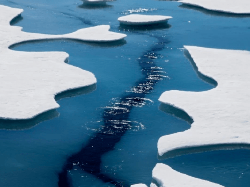 Ekspedita drejt kanalit të Arktikut veriperëndimor 
