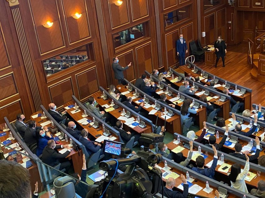 Glauk Konjufca me 69 vota zgjidhet kryetar i ri i Kuvendit, votohet edhe nga Xhavit Haliti