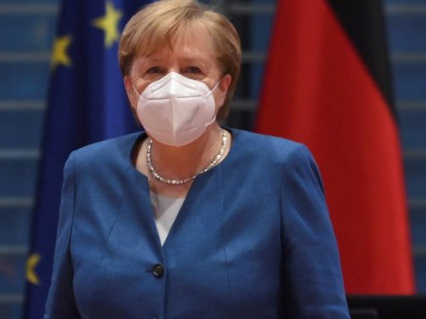 Merkel do të bisedojë sot me kryeministrat e landeve, Gjermania drejt një bllokimi edhe më të rreptë