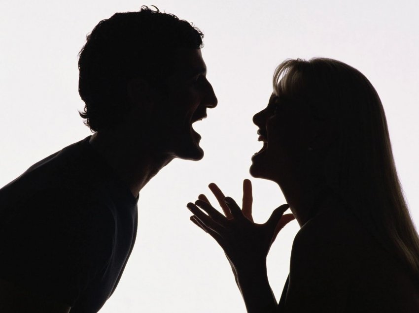 Test psikologjik: Si sillesh në një krizë në çift?