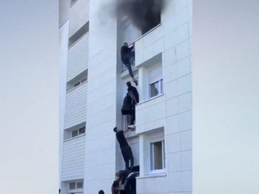 Disa të rinj shpëtojnë për mrekulli një familje nga zjarri në Nantes