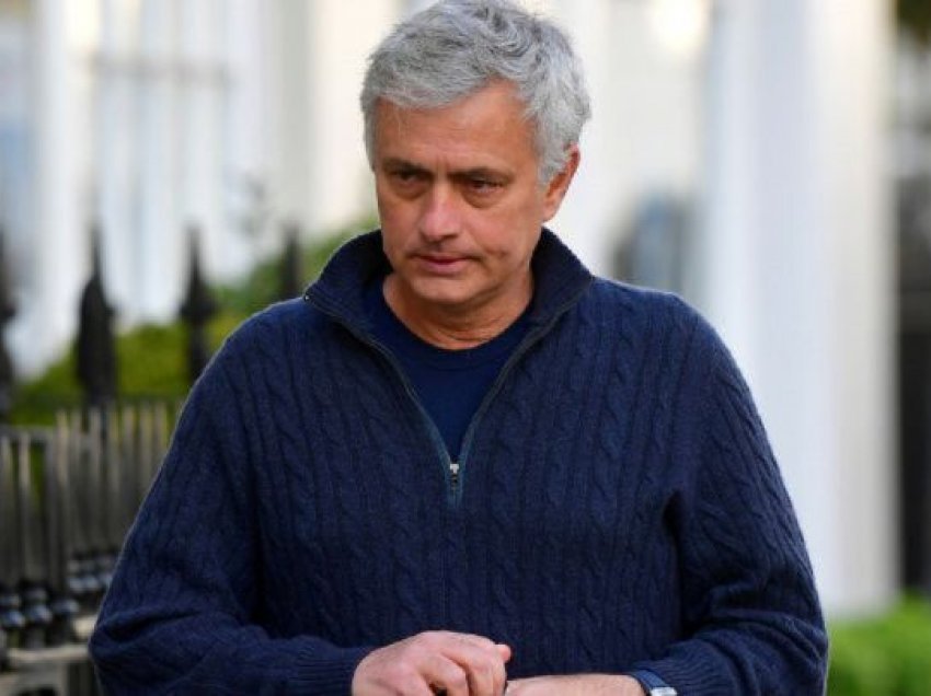 Mourinho thyen heshtjen pas shkarkimit