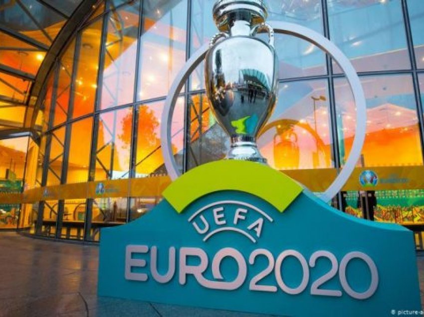 Kombëtaret mund të ftojnë deri në 26 lojtarë në Kampionatin Evropian