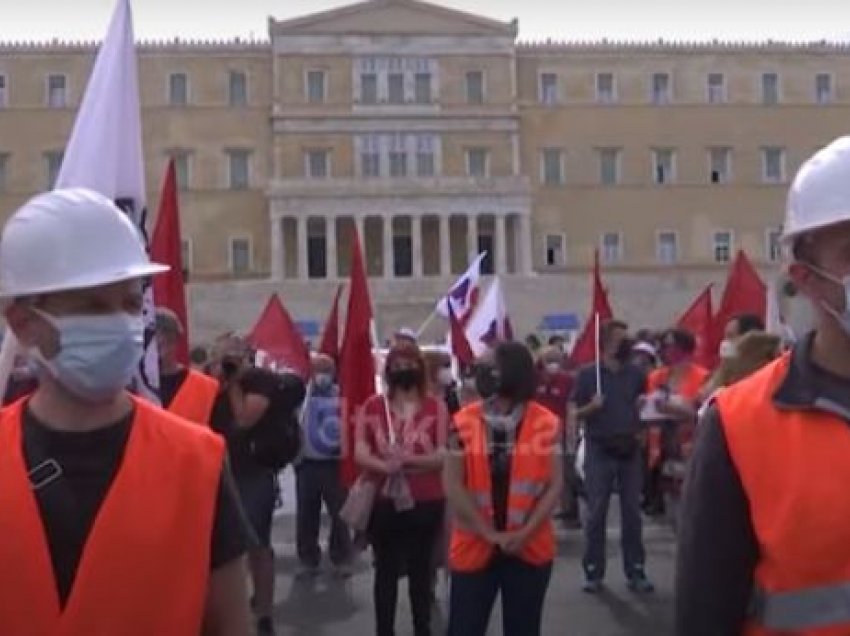 Punëtorët e sektorit publik protestojnë në Athinë