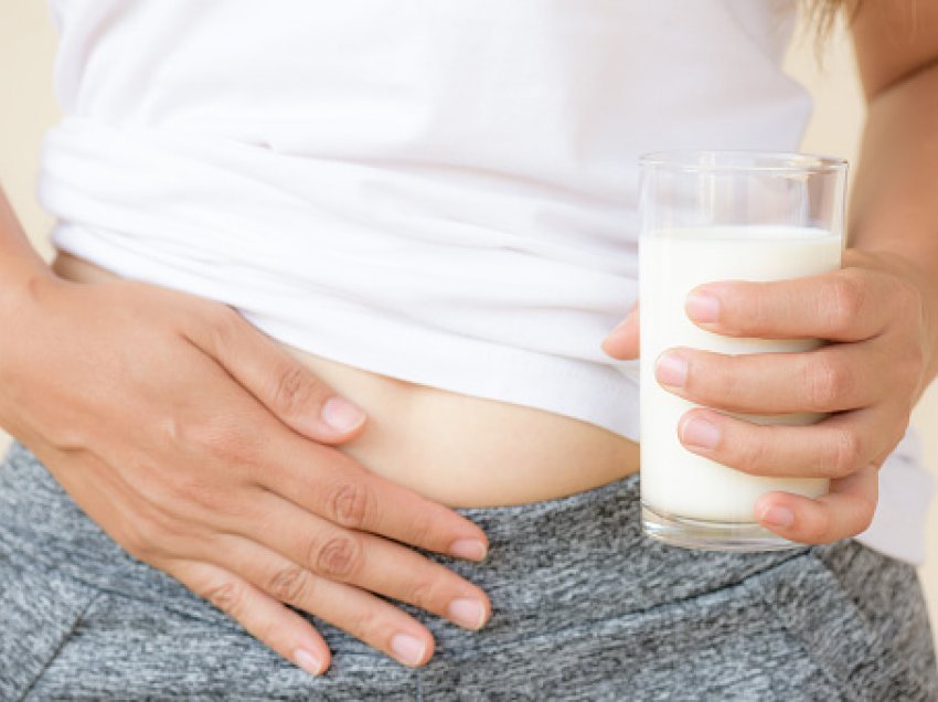 Pini me masë, shumë qumësht mund të jetë i dëmshëm