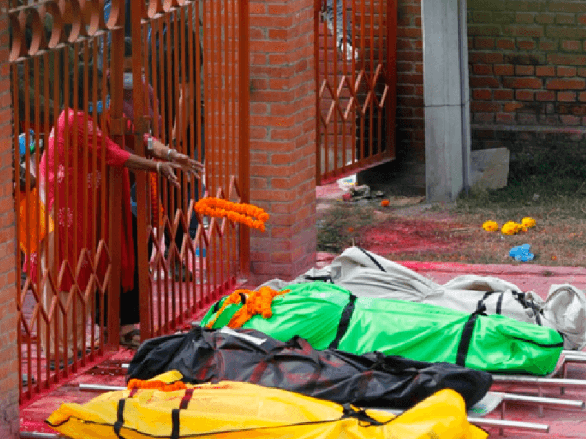 Katastrofë nga COVID në Indi, mbi 4200 të vdekur në 24 orët e fundit