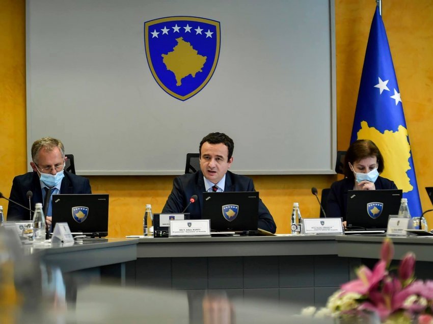 A mundet Kosova të bëjë padi për gjenocid ndaj Serbisë? Flasin juristët, tregojnë procedurat