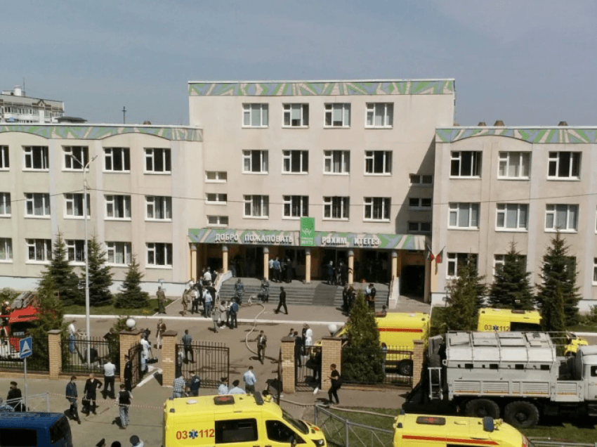 VOA: Shtatë nxënës,një mësues të vrarë nga një sulm me armë zjarri në një shkollë në Rusi