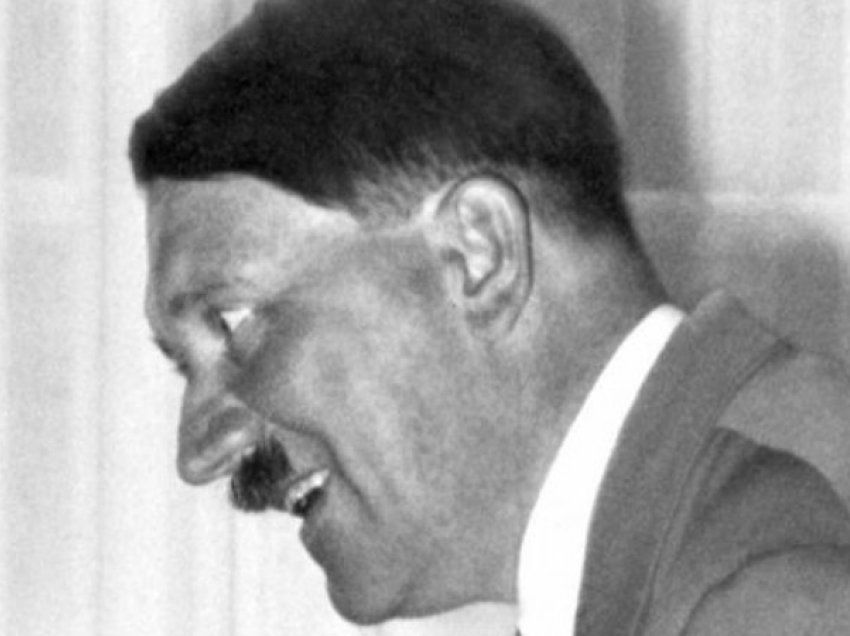 Publikohet një foto e trupit të vdekur të Hitlerit dhe disa sekrete të frikshme nga vdekja e tij