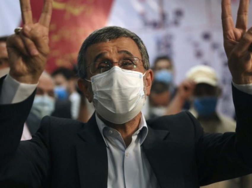 Ahmadinexhad po kandidon sërish për president të Iranit