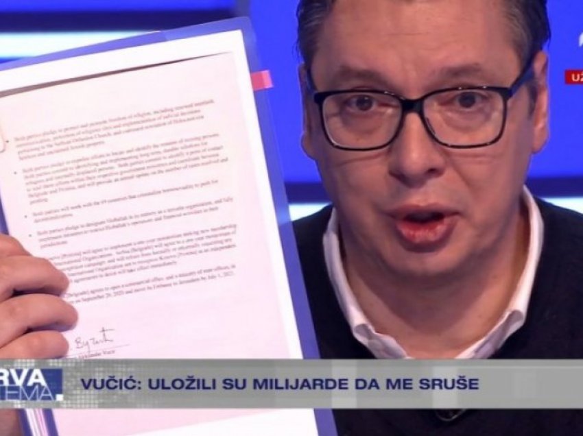 Vuçiq tregon dokumentin e nënshkruar në Uashington: Ky është nënshkrimi im, askund nuk ka pranim të Kosovës