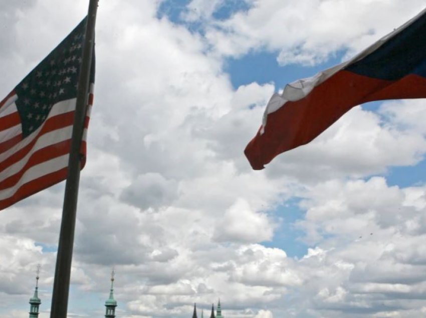 Kritikohet Rusia për përcaktimin e SHBA-së dhe Çekisë si vende jomiqësore