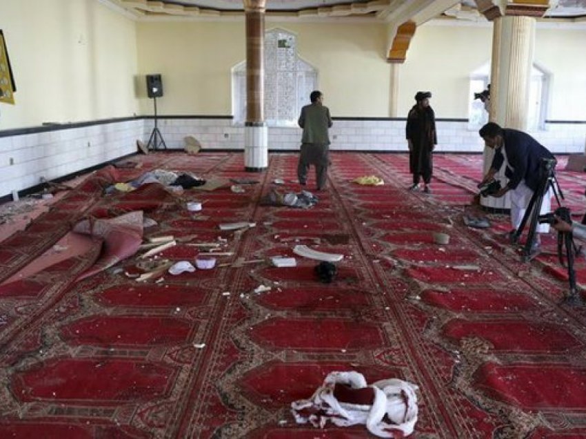 Përfundon armëpushimi për Bajram, ISIS-i merr përsipër sulmin në xhami me 12 të vrarë
