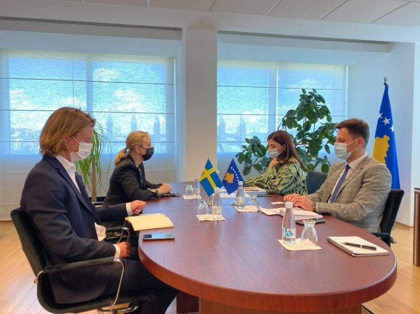 Ministrja e Drejtësisë priti në takim Ambasadoren e Suedisë në Kosovë