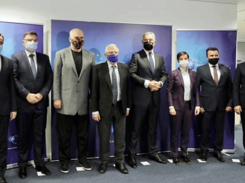 Rama publikon fotot nga darka me liderët e Ballkanit në Bruksel
