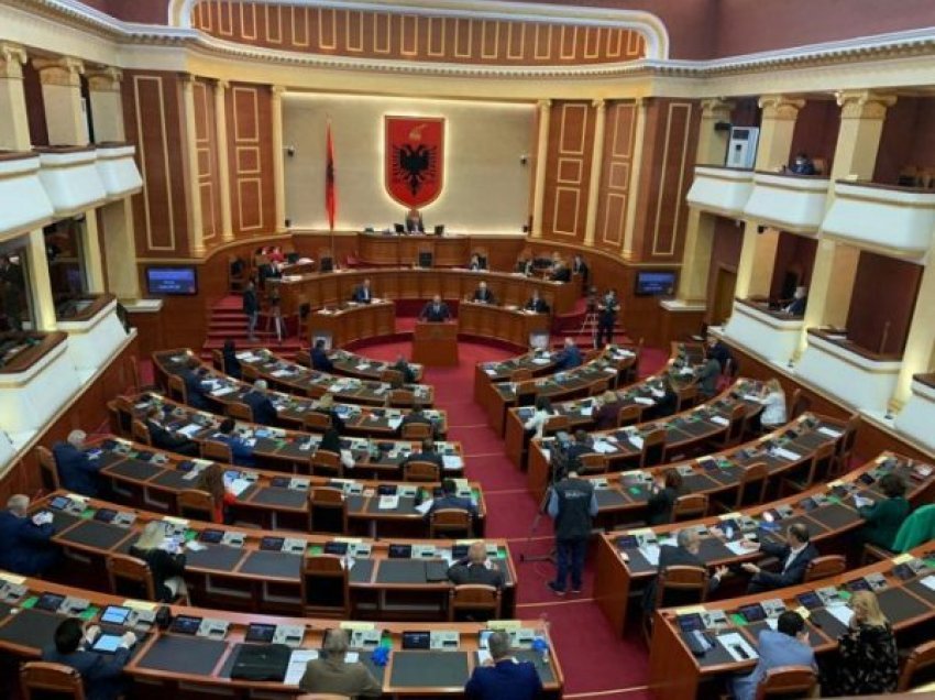 Parlamenti miraton me 93 vota traktatin e ekstradimit me SHBA, miratohen edhe 6 projektligje dhe 2 projektrezoluta