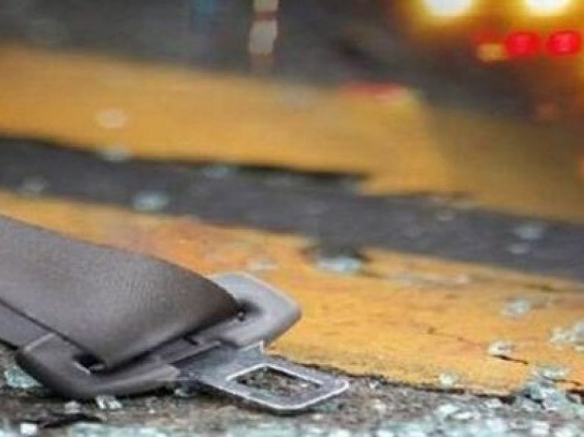 Aksident trafiku në rrugën Prishtinë – Fushë Kosovë, lëndohen dy persona