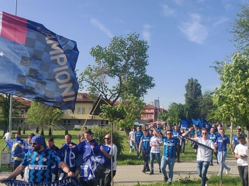 Interistat e Kosovës festojnë titullin në Prishtinë