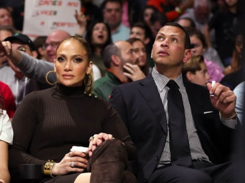​Gjithçka për të harruar J.Lo, Alex kontakton prezantuesen e martuar televizive
