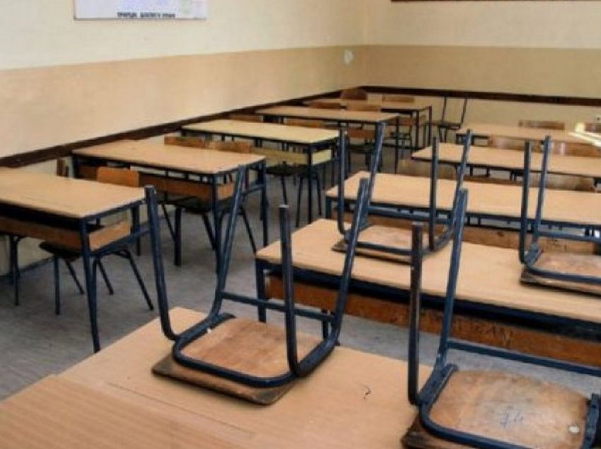 Shërbimi i nënçmuar me pasoja tronditëse në shkollat e Kosovës